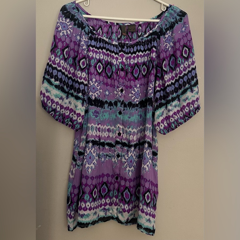 SERE NADE size 1X Elegant Purple Geometric Women's Blouse